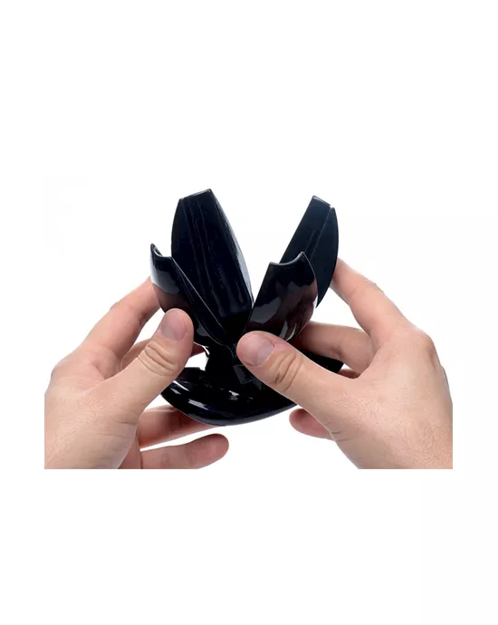 Claw Expanding Anal Dilator