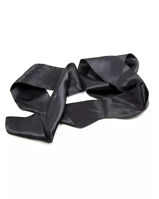 Nose Notched blindfold