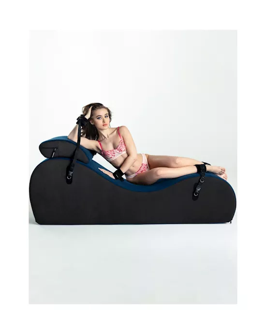 Liberator Lyza Lounger Valkyrie Edition